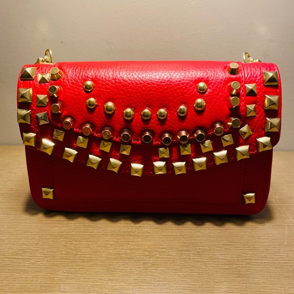 GOLD LOVE - Picture 5 of 15